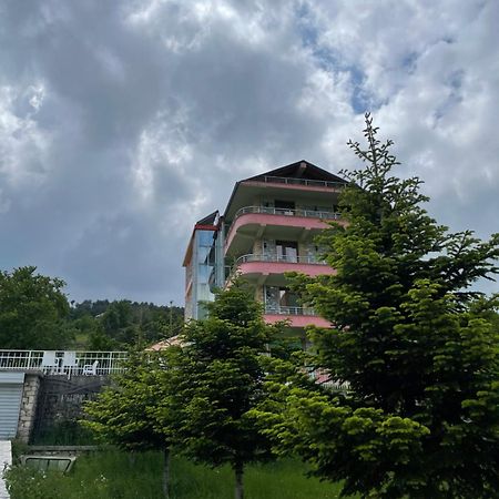 Lura Hotel Fushe-Lure Exterior foto