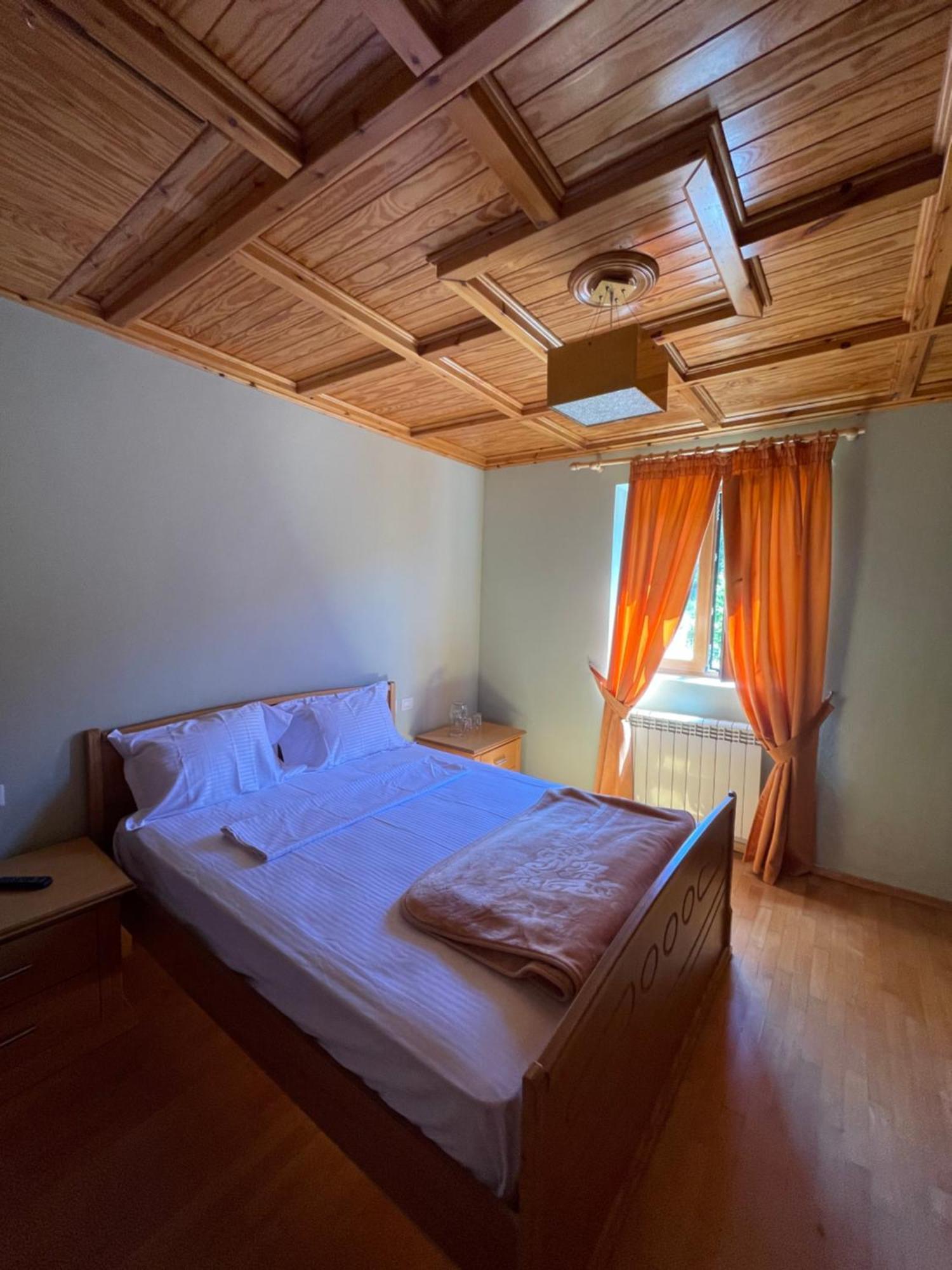 Lura Hotel Fushe-Lure Exterior foto